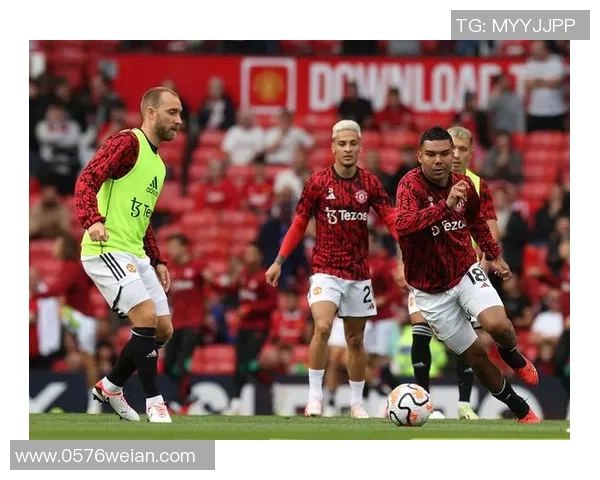 曝曼联明夏欲免费签葡萄牙铁腰！完全重组中场，现有球员可全换掉